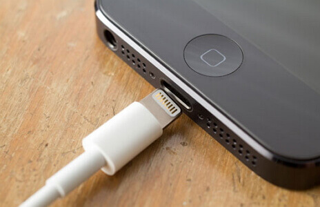 檢查iPhone傳輸線