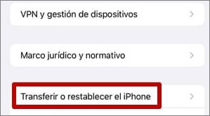 Transferir o restablecer el iPhone en ajustes