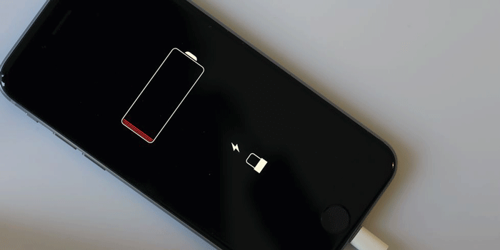 Recarga y verificacion de la batería para arreglar mi iPhone tiene la pantalla negra